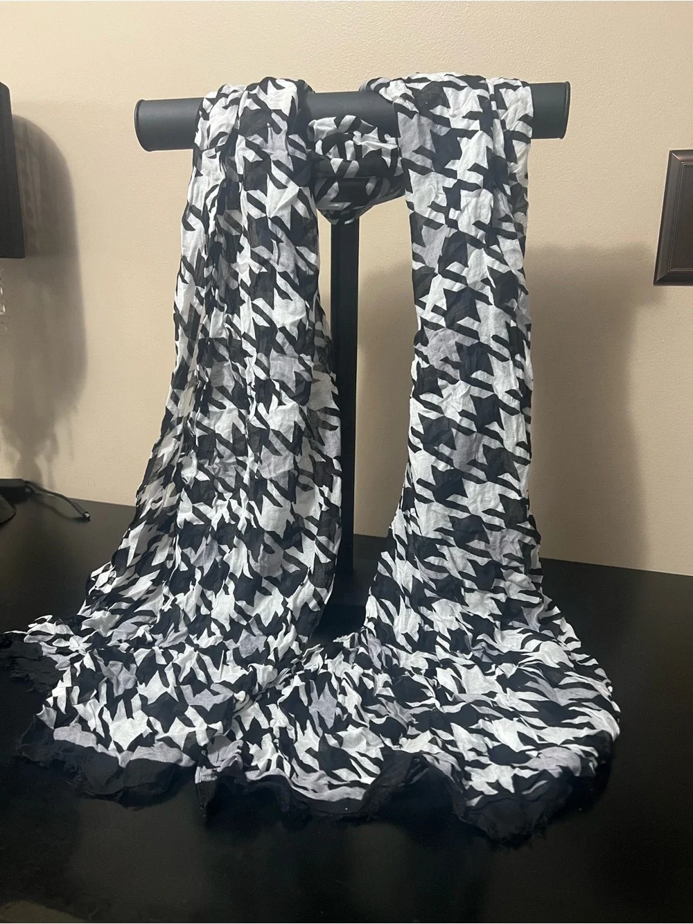 4 Black & White Patterned Scarfs